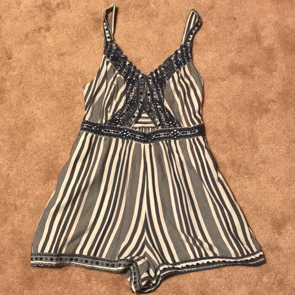 American Eagle Outfitters Dresses & Skirts - American Eagle romper